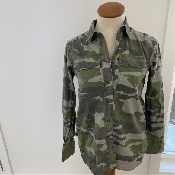 J Crew Camo Women Shirt (00) - Picture 5 of 9